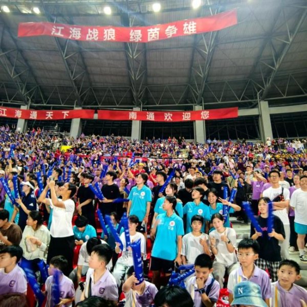 股票配资助手网 苏超“南哥”全胜背后的缩影 校园足球蓬勃发展