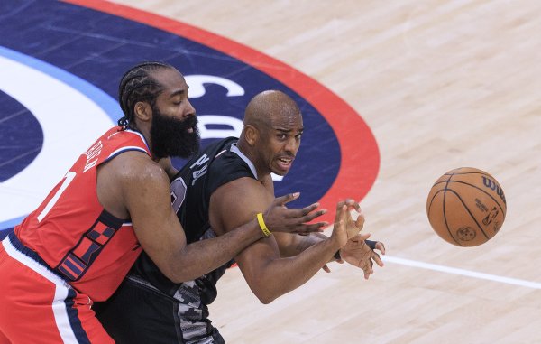 网上配资网站 队记: 保罗交易离开快船换来的筹码 已经变成了现在的哈登&科林斯